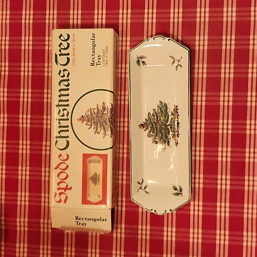 Spode Christmas Tree Rectangular Tray - Picture 2 of 4